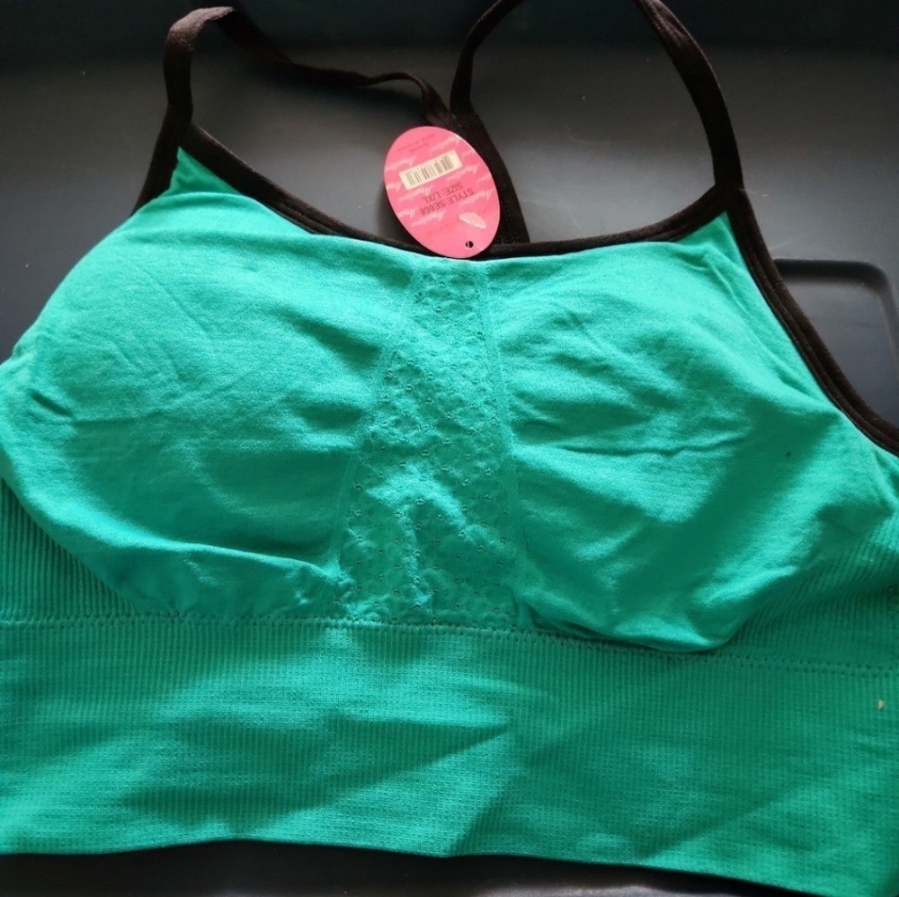 Sports bra